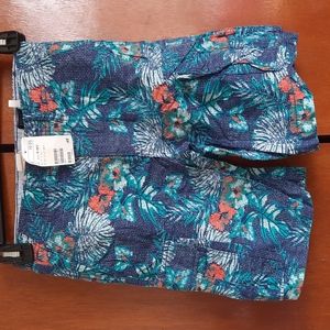 Nwt Hm boys shorts size  9-10